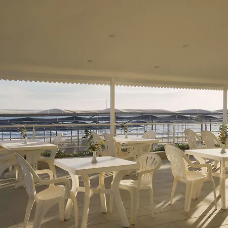 Otel Opia