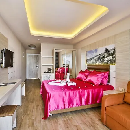 Hotel Opia Konakli