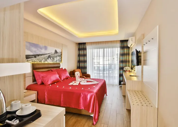 Opia Hotel