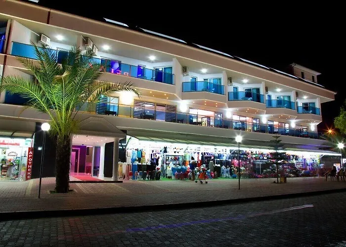 Opia Hotel